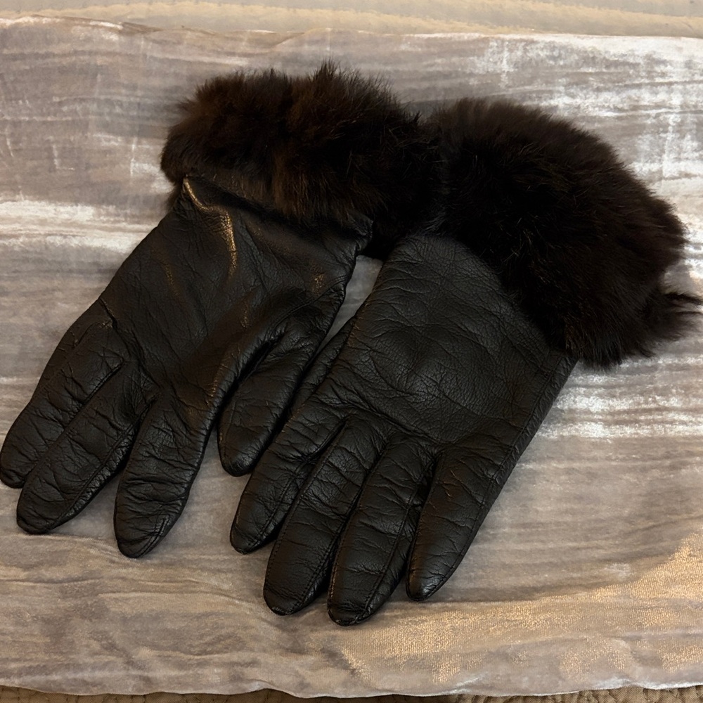 Vintage Italian Lambskin Leather Gloves with Rabbit Fur Trim